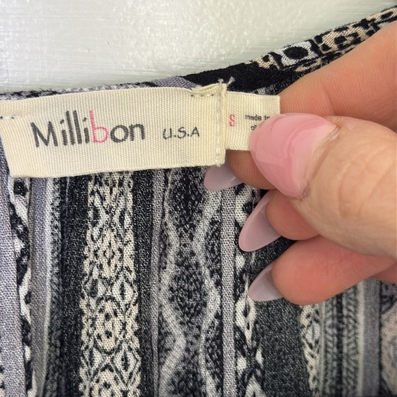 Millibon Boho Black and White Patterned Dress - Picture 2 of 7